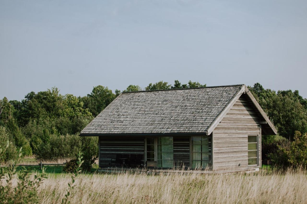 Durbes Atvari - Brivdienu Majas Ar Saunu Exterior foto